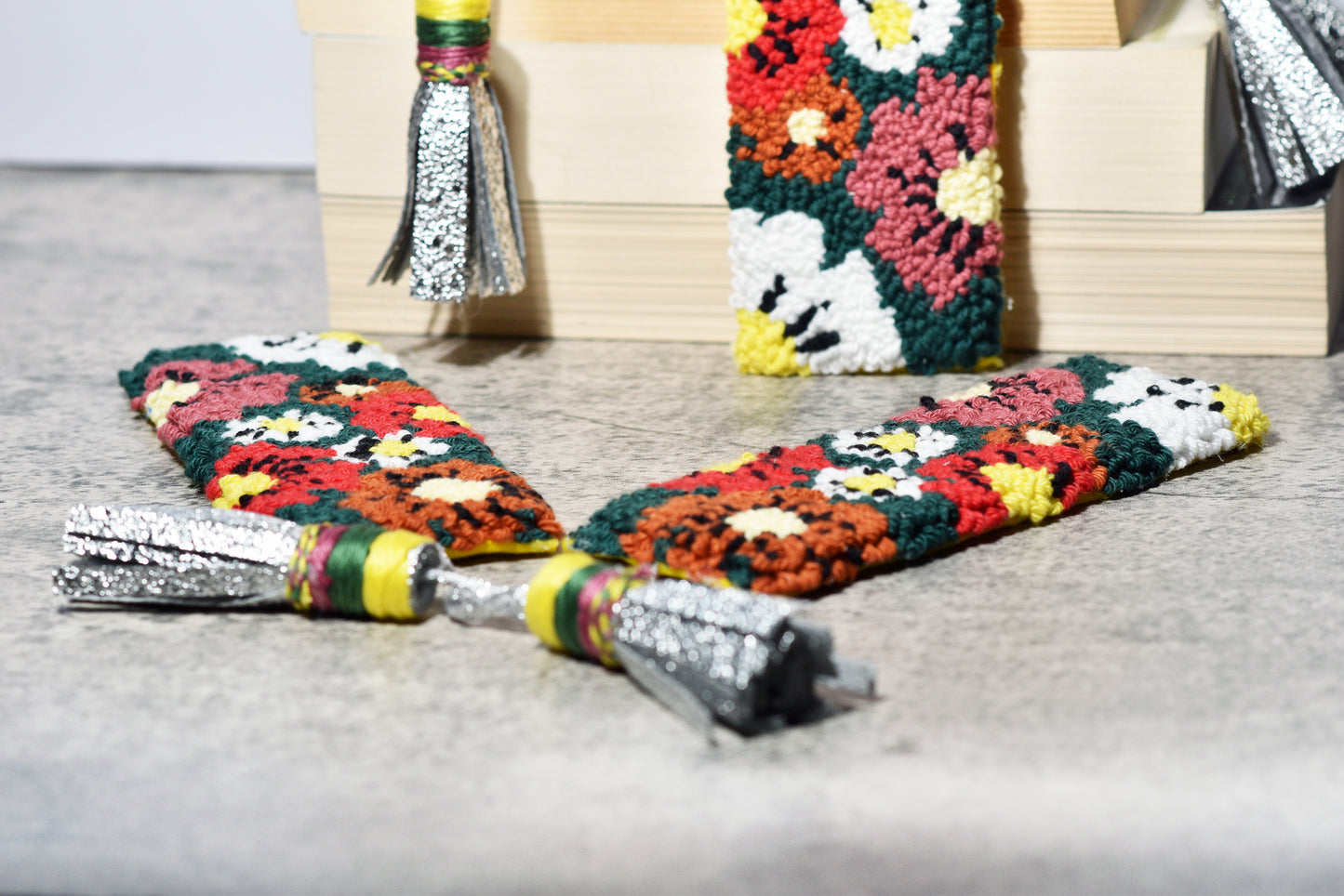Floral punch needle bookmark with tassel - digital pattern