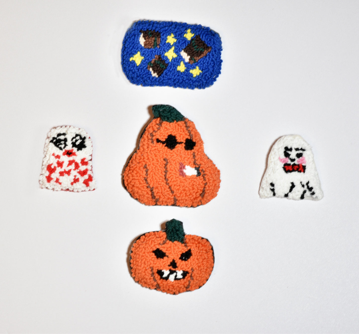 Punch needle embroidery Halloween badges / pins- Pumpkins and ghosts