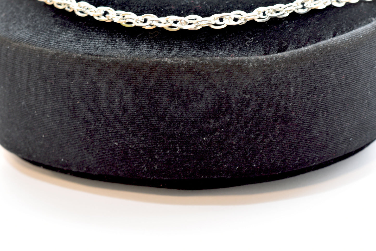 Black Velvet Evening Bag with Decorative Chains – Soft Elegance Half-Moon Shoulder Purse for Weddings & Special Events