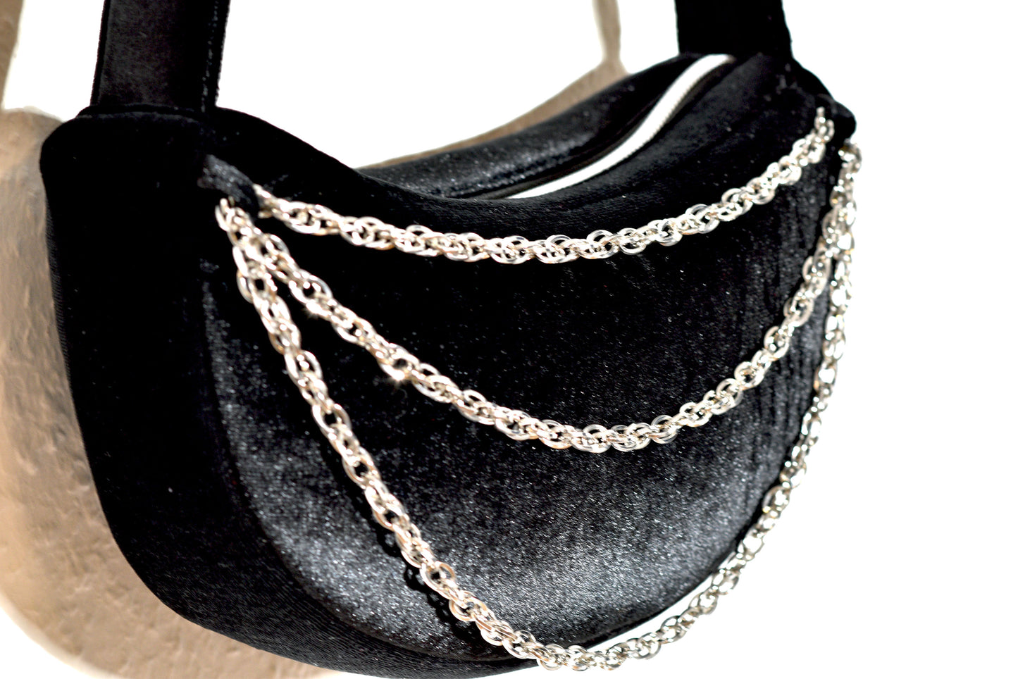 Black Velvet Evening Bag with Decorative Chains – Soft Elegance Half-Moon Shoulder Purse for Weddings & Special Events