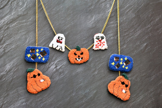 Punch needle embroidery Halloween badges / pins- Pumpkins and ghosts